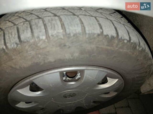 Серый Шкода Октавия, объемом двигателя 2 л и пробегом 370 тыс. км за 4850 $, фото 2 на Automoto.ua