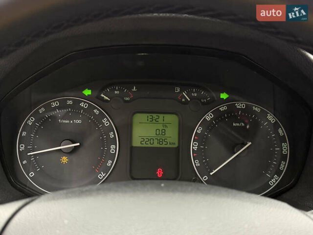 Серый Шкода Октавия, объемом двигателя 1.6 л и пробегом 220 тыс. км за 6350 $, фото 32 на Automoto.ua