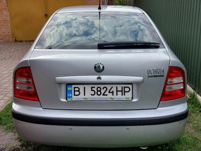 Серый Шкода Октавия, объемом двигателя 1.6 л и пробегом 329 тыс. км за 5000 $, фото 3 на Automoto.ua