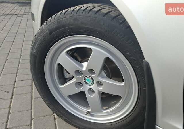 Серый Шкода Октавия, объемом двигателя 1.6 л и пробегом 192 тыс. км за 6150 $, фото 3 на Automoto.ua