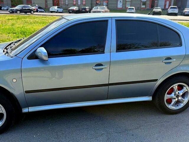 Сірий Шкода Октавія, об'ємом двигуна 1.6 л та пробігом 250 тис. км за 5500 $, фото 4 на Automoto.ua