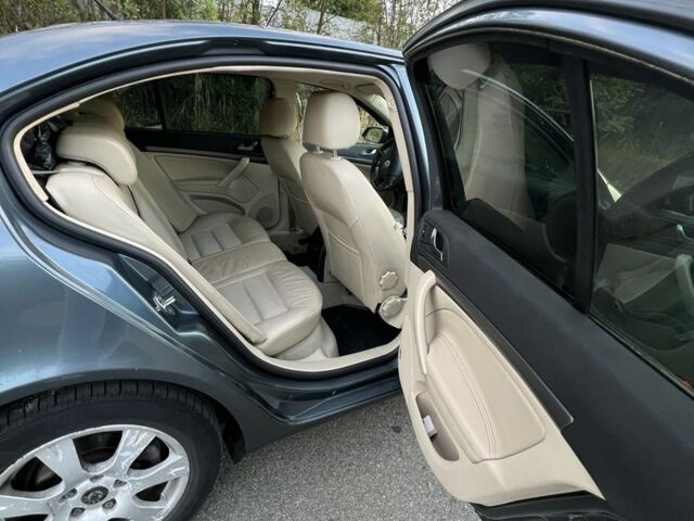 Сірий Шкода Октавія, об'ємом двигуна 2 л та пробігом 320 тис. км за 5350 $, фото 6 на Automoto.ua