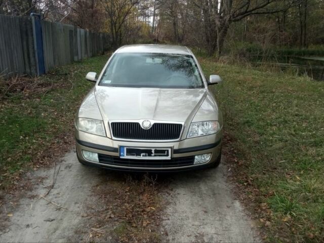 Шкода Октавия 2005 в Змиеве на Automoto.ua Серый Шкода Октавия, объемом двигателя 1.9 л и пробегом 300 тыс. км за 2800 $, фото 1 на Automoto.ua