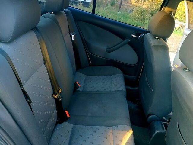 Сірий Шкода Октавія, об'ємом двигуна 1.6 л та пробігом 300 тис. км за 4000 $, фото 3 на Automoto.ua