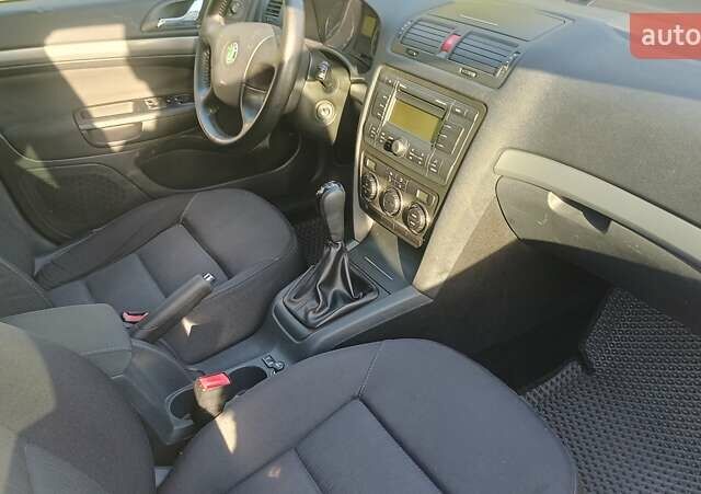 Сірий Шкода Октавія, об'ємом двигуна 1.6 л та пробігом 255 тис. км за 5600 $, фото 7 на Automoto.ua
