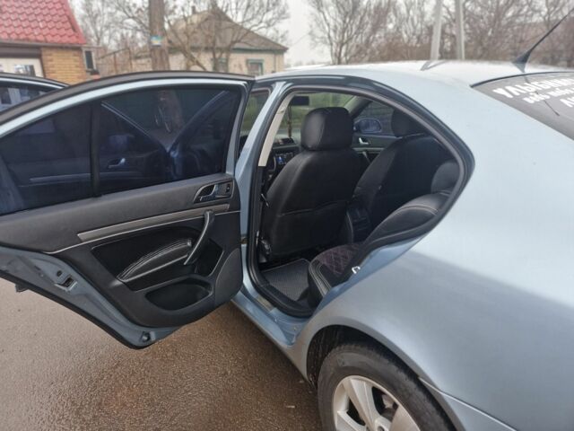 Сірий Шкода Октавія, об'ємом двигуна 1.6 л та пробігом 235 тис. км за 6500 $, фото 4 на Automoto.ua