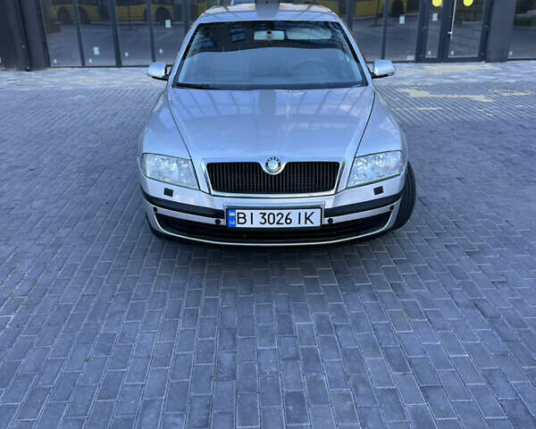 Серый Шкода Октавия, объемом двигателя 1.6 л и пробегом 200 тыс. км за 4650 $, фото 3 на Automoto.ua