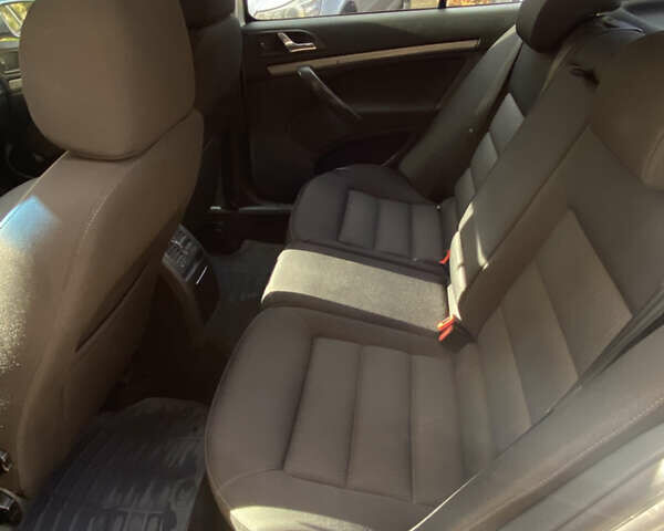 Серый Шкода Октавия, объемом двигателя 2 л и пробегом 220 тыс. км за 6200 $, фото 2 на Automoto.ua