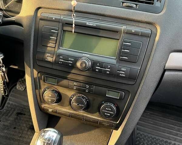 Серый Шкода Октавия, объемом двигателя 1.6 л и пробегом 273 тыс. км за 5500 $, фото 10 на Automoto.ua