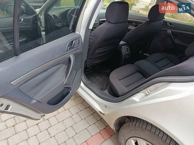 Серый Шкода Октавия, объемом двигателя 2 л и пробегом 370 тыс. км за 4850 $, фото 4 на Automoto.ua