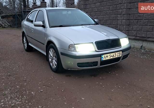 Серый Шкода Октавия, объемом двигателя 1.9 л и пробегом 358 тыс. км за 4900 $, фото 1 на Automoto.ua