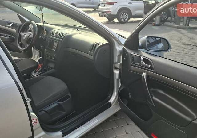 Серый Шкода Октавия, объемом двигателя 1.6 л и пробегом 192 тыс. км за 6150 $, фото 19 на Automoto.ua
