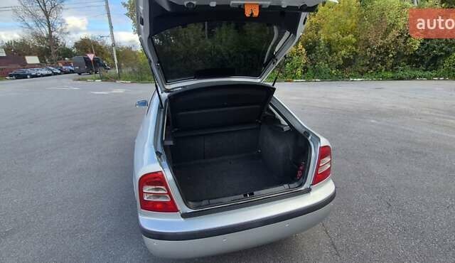 Сірий Шкода Октавія, об'ємом двигуна 1.6 л та пробігом 259 тис. км за 5500 $, фото 10 на Automoto.ua