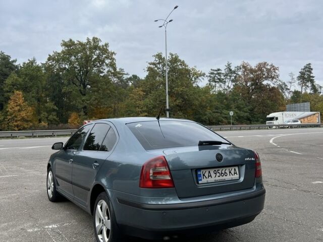 Сірий Шкода Октавія, об'ємом двигуна 2 л та пробігом 400 тис. км за 4900 $, фото 2 на Automoto.ua