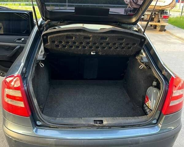 Серый Шкода Октавия, объемом двигателя 1.6 л и пробегом 273 тыс. км за 5500 $, фото 9 на Automoto.ua