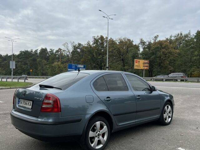 Сірий Шкода Октавія, об'ємом двигуна 2 л та пробігом 400 тис. км за 4900 $, фото 1 на Automoto.ua