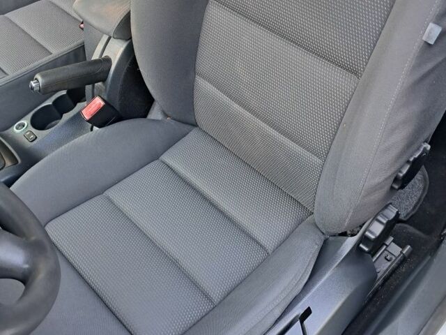 Серый Шкода Октавия, объемом двигателя 1.6 л и пробегом 178 тыс. км за 5950 $, фото 19 на Automoto.ua