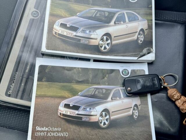 Сірий Шкода Октавія, об'ємом двигуна 1.6 л та пробігом 221 тис. км за 6100 $, фото 7 на Automoto.ua