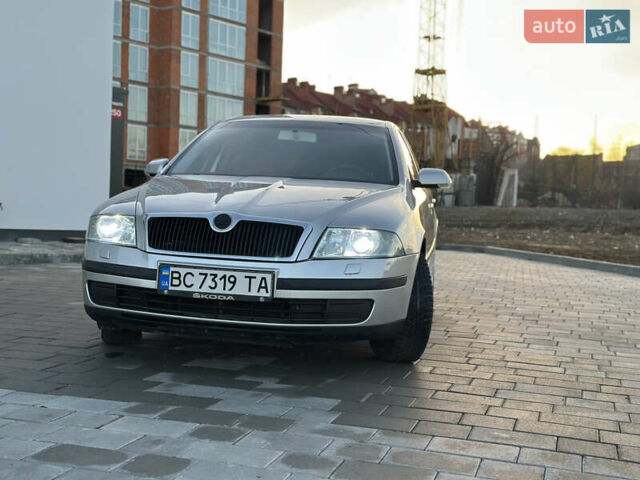 Сірий Шкода Октавія, об'ємом двигуна 1.6 л та пробігом 281 тис. км за 5500 $, фото 1 на Automoto.ua