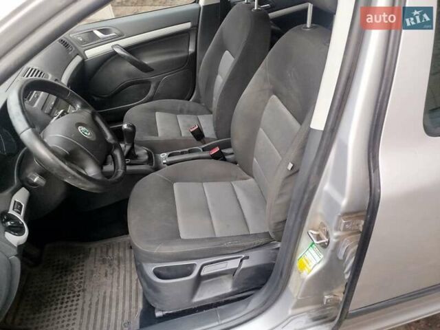 Сірий Шкода Октавія, об'ємом двигуна 1.6 л та пробігом 250 тис. км за 1800 $, фото 12 на Automoto.ua