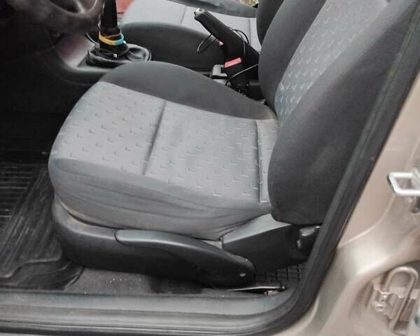 Сірий Шкода Октавія, об'ємом двигуна 1.6 л та пробігом 276 тис. км за 5100 $, фото 19 на Automoto.ua