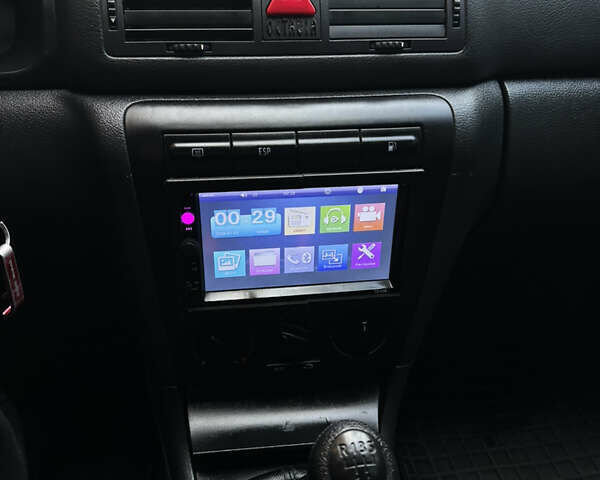 Серый Шкода Октавия, объемом двигателя 1.6 л и пробегом 215 тыс. км за 4550 $, фото 4 на Automoto.ua