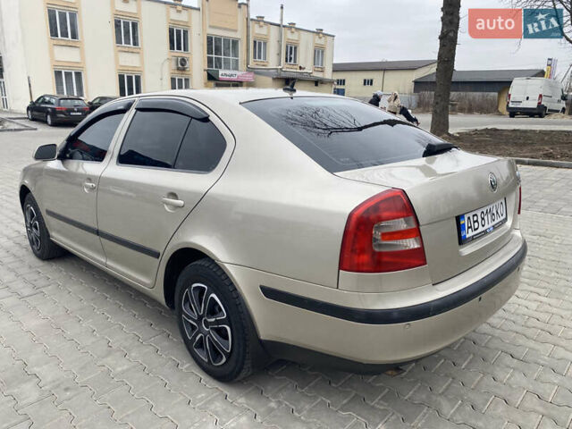 Серый Шкода Октавия, объемом двигателя 1.6 л и пробегом 258 тыс. км за 5300 $, фото 5 на Automoto.ua