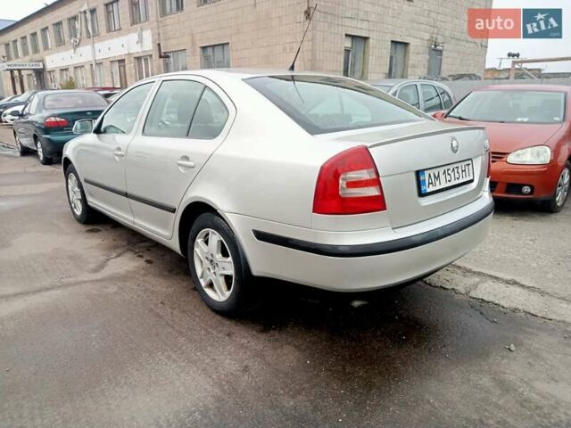 Серый Шкода Октавия, объемом двигателя 1.6 л и пробегом 260 тыс. км за 4300 $, фото 3 на Automoto.ua