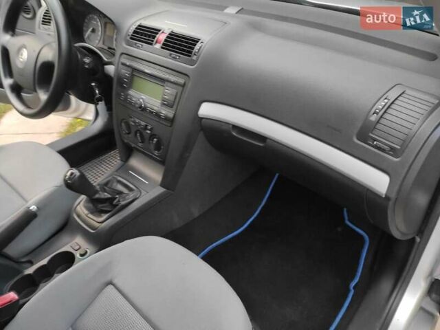 Серый Шкода Октавия, объемом двигателя 1.6 л и пробегом 180 тыс. км за 5190 $, фото 13 на Automoto.ua