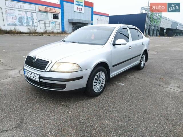 Серый Шкода Октавия, объемом двигателя 1.6 л и пробегом 250 тыс. км за 4600 $, фото 1 на Automoto.ua