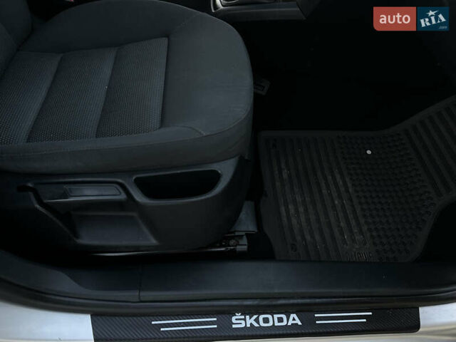 Сірий Шкода Октавія, об'ємом двигуна 1.6 л та пробігом 281 тис. км за 5500 $, фото 9 на Automoto.ua