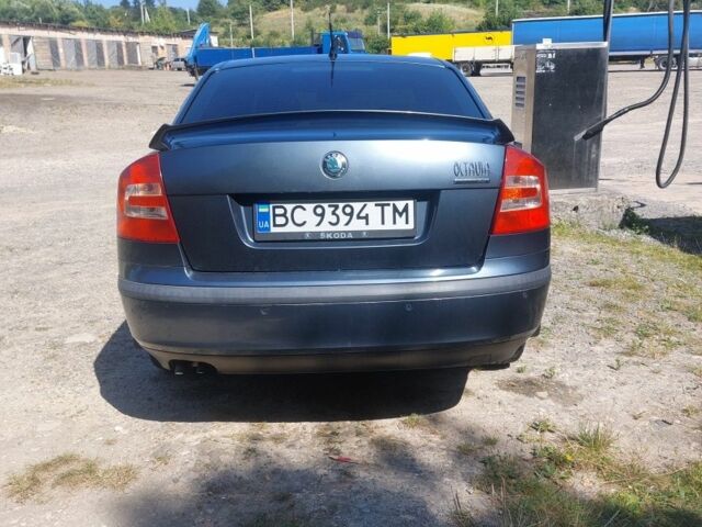 Сірий Шкода Октавія, об'ємом двигуна 2 л та пробігом 305 тис. км за 6300 $, фото 2 на Automoto.ua