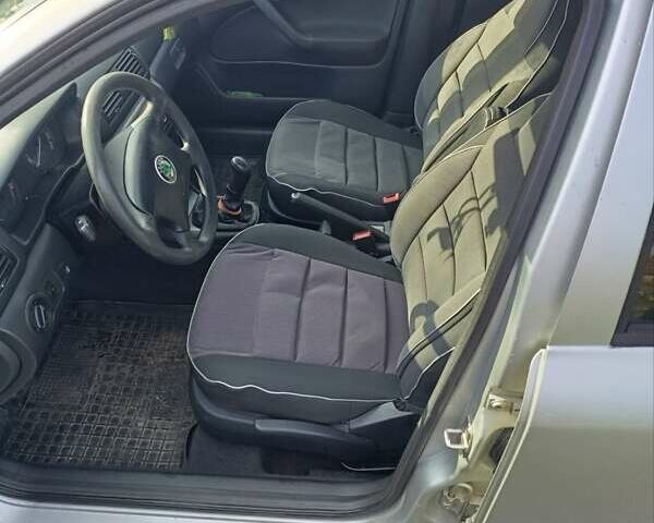 Сірий Шкода Октавія, об'ємом двигуна 1.6 л та пробігом 295 тис. км за 5300 $, фото 15 на Automoto.ua