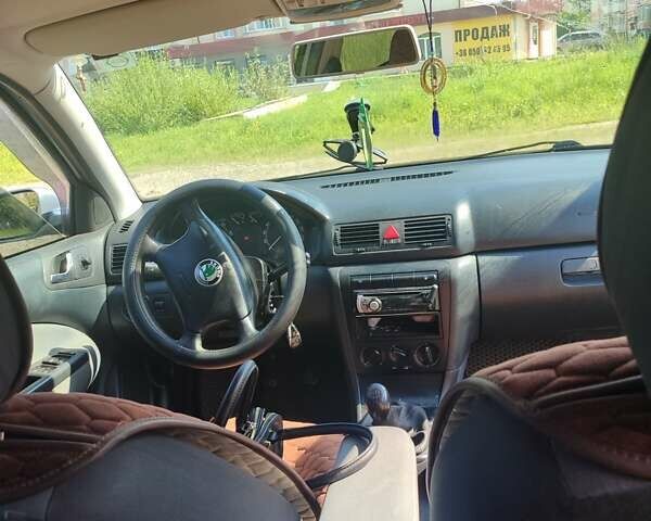 Сірий Шкода Октавія, об'ємом двигуна 1.6 л та пробігом 250 тис. км за 4000 $, фото 2 на Automoto.ua