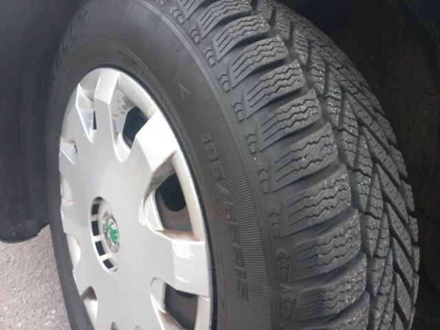 Серый Шкода Октавия, объемом двигателя 1.9 л и пробегом 290 тыс. км за 2500 $, фото 9 на Automoto.ua