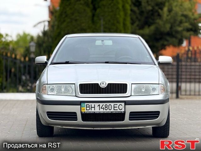 Сірий Шкода Октавія, об'ємом двигуна 1.6 л та пробігом 243 тис. км за 4550 $, фото 1 на Automoto.ua