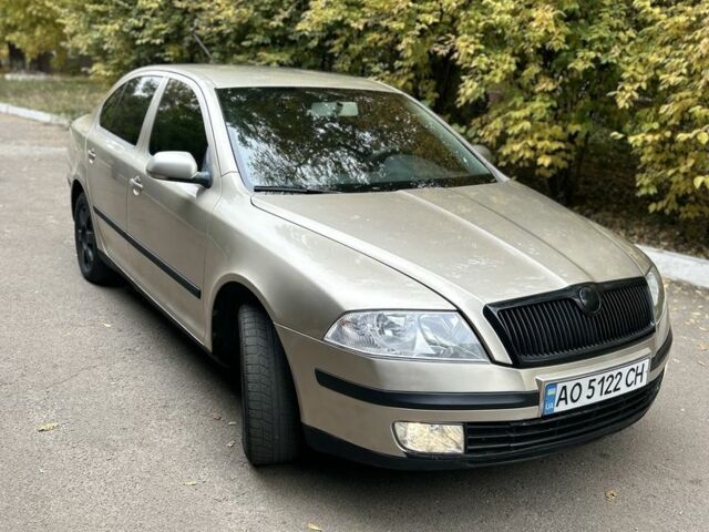Серый Шкода Октавия, объемом двигателя 1.6 л и пробегом 280 тыс. км за 4700 $, фото 1 на Automoto.ua