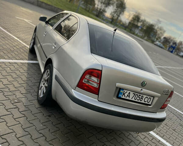 Шкода Октавия 2005 в Киеве на Automoto.ua Серый Шкода Октавия, объемом двигателя 1.78 л и пробегом 242 тыс. км за 4400 $, фото 6 на Automoto.ua