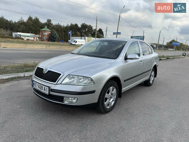 Серый Шкода Октавия, объемом двигателя 1.6 л и пробегом 256 тыс. км за 5600 $, фото 3 на Automoto.ua