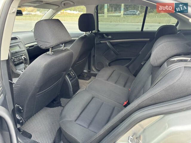 Серый Шкода Октавия, объемом двигателя 1.6 л и пробегом 256 тыс. км за 5600 $, фото 16 на Automoto.ua