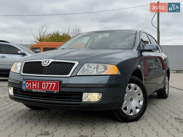 Серый Шкода Октавия, объемом двигателя 1.6 л и пробегом 220 тыс. км за 6350 $, фото 3 на Automoto.ua