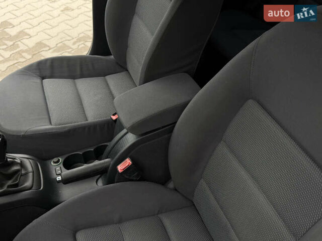 Серый Шкода Октавия, объемом двигателя 1.6 л и пробегом 220 тыс. км за 6350 $, фото 35 на Automoto.ua