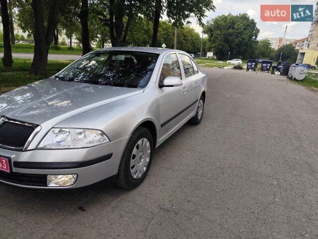 Сірий Шкода Октавія, об'ємом двигуна 1.6 л та пробігом 210 тис. км за 5999 $, фото 1 на Automoto.ua