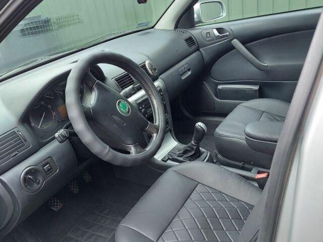 Серый Шкода Октавия, объемом двигателя 1.6 л и пробегом 329 тыс. км за 5000 $, фото 5 на Automoto.ua