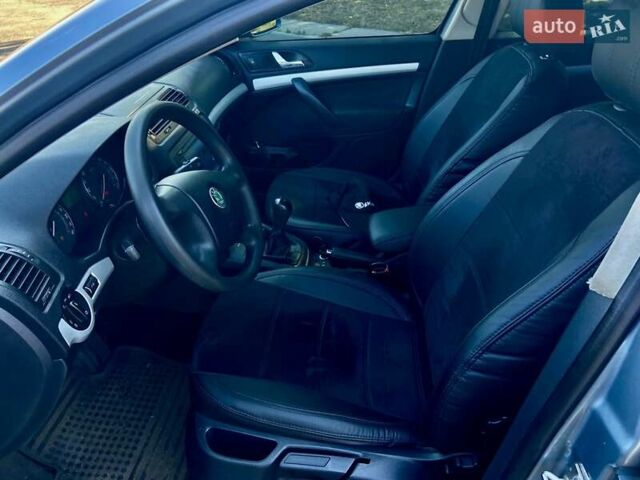Шкода Октавия 2005 в Черкассах на Automoto.ua Серый Шкода Октавия, объемом двигателя 1.6 л и пробегом 222 тыс. км за 6200 $, фото 9 на Automoto.ua