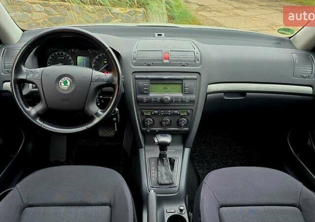 Шкода Октавия 2005 в Полтаве на Automoto.ua Серый Шкода Октавия, объемом двигателя 1.6 л и пробегом 122 тыс. км за 7999 $, фото 2 на Automoto.ua
