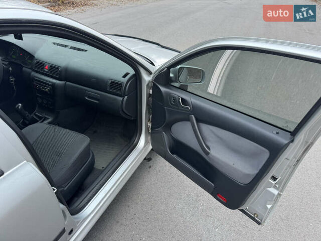 Серый Шкода Октавия, объемом двигателя 1.6 л и пробегом 267 тыс. км за 4700 $, фото 10 на Automoto.ua