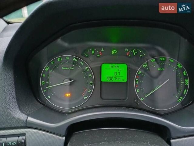 Сірий Шкода Октавія, об'ємом двигуна 1.6 л та пробігом 307 тис. км за 5200 $, фото 8 на Automoto.ua