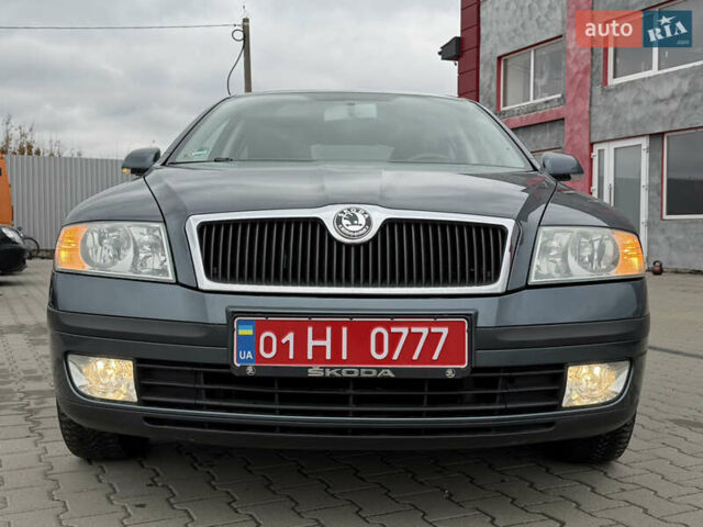 Серый Шкода Октавия, объемом двигателя 1.6 л и пробегом 220 тыс. км за 6350 $, фото 10 на Automoto.ua