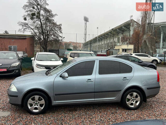 Серый Шкода Октавия, объемом двигателя 1.6 л и пробегом 220 тыс. км за 5950 $, фото 6 на Automoto.ua